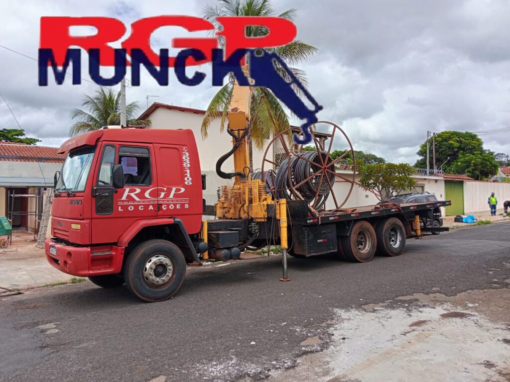 Serviço de munck Ribeirão Preto transporte e movimentação de cargas pesadas